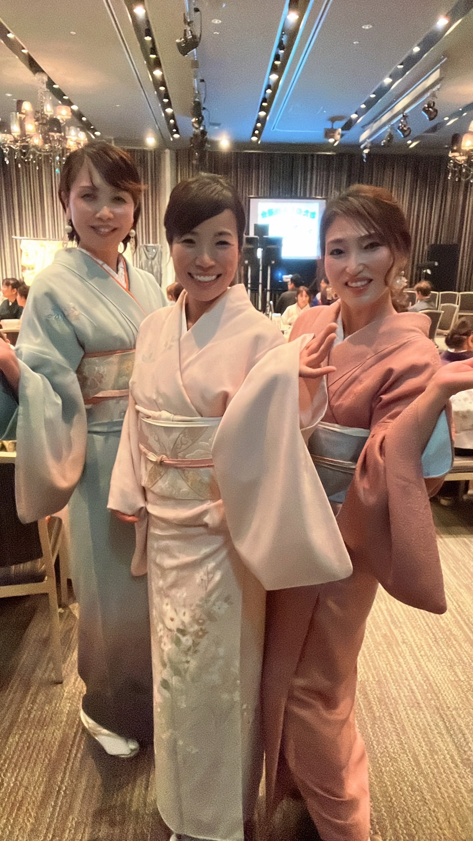 着物パーティーの様子